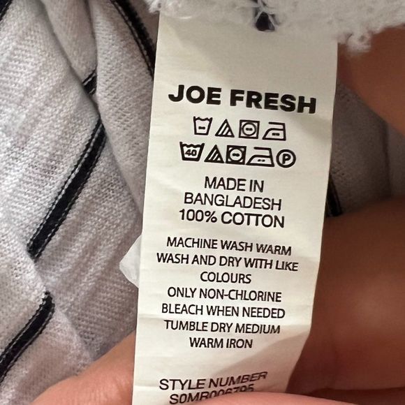 NWT JOE FRESH White Black Striped Crew Neck Tee (L)‎ - Picture 7 of 8
